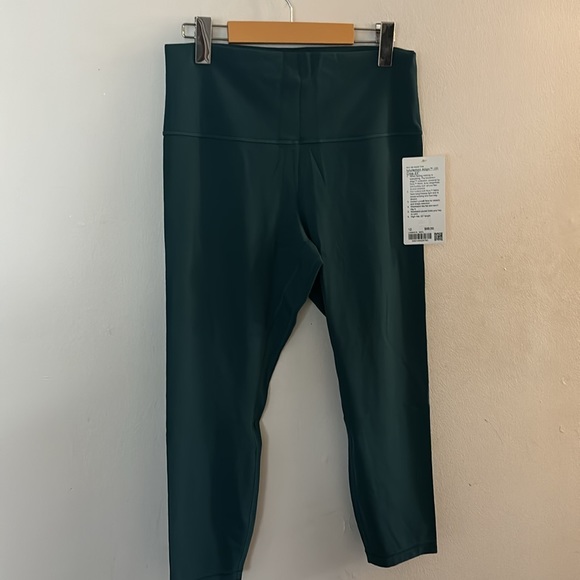 NWT LULULEMON ALIGN HR CROP 23’’ - Picture 7 of 13